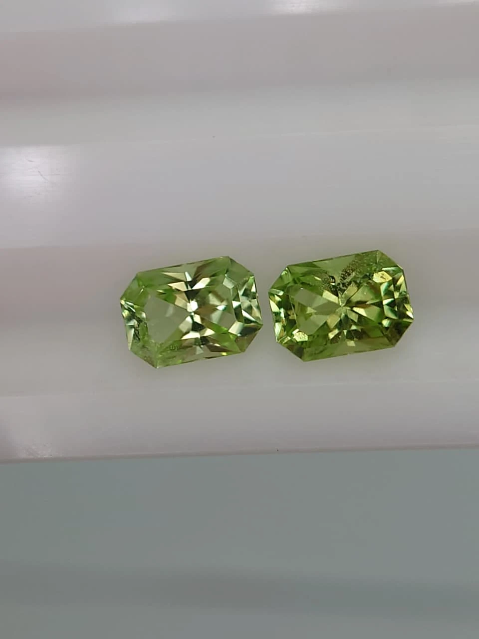 1.5ct Natural Peridot Pair Loose Gemstones from Pakistan — view 3